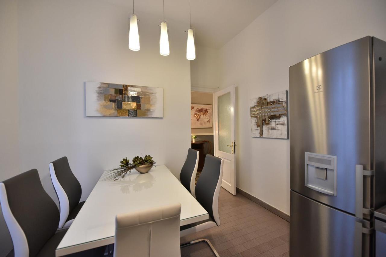 Zadar Center Beach Apartment - Directly On The Sea Luaran gambar